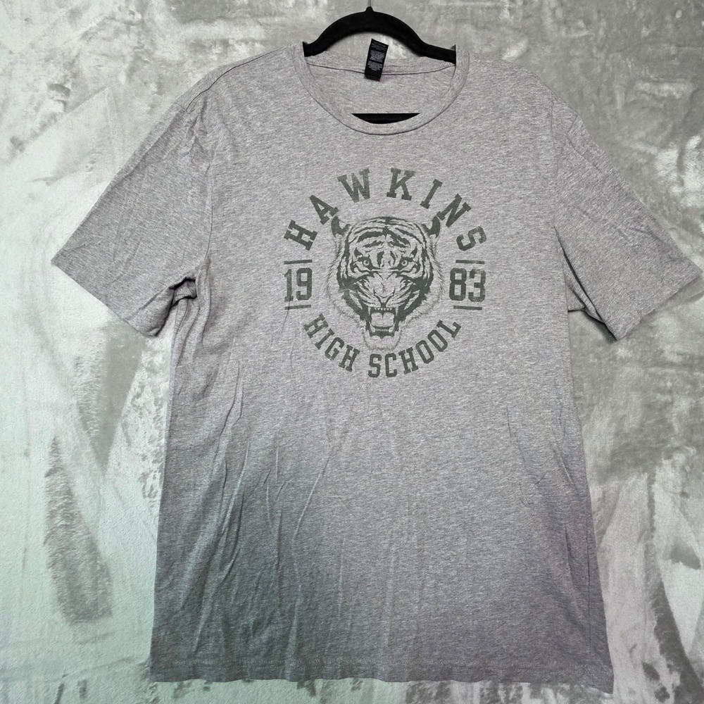 District Hawkins High School 1983 Tiger Graphic TShirt Gray Large Stranger Thing